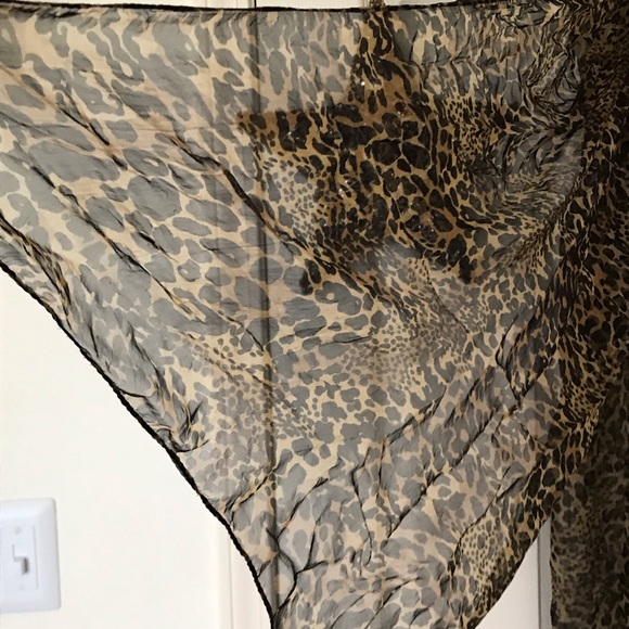 Leopard print sheer long scarf - Picture 1 of 5